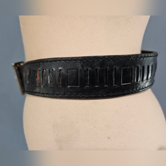 FCX Unisex Black Leather Slotted 1.5" Wide Belt Size up to waist 30 - Picture 5 of 7